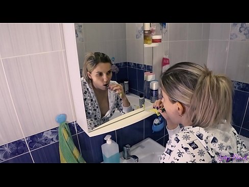 ❤️ Hack z mladimi v pižami konča oralno spermo v riti - letty black ❤️ Fuck video pri nas ❌️