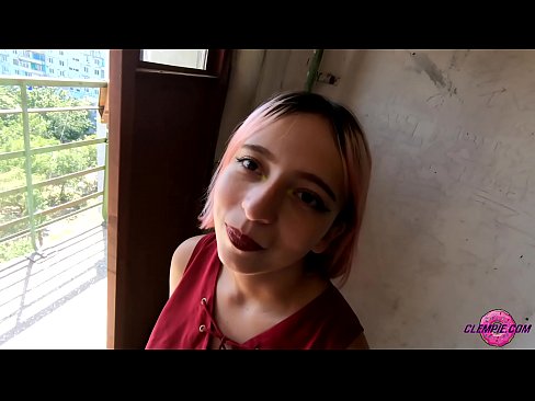 ❤️ Študentka čutno sesa neznanca v zaledju - sperma na njegovem obrazu ❤️ Fuck video pri nas ❌️